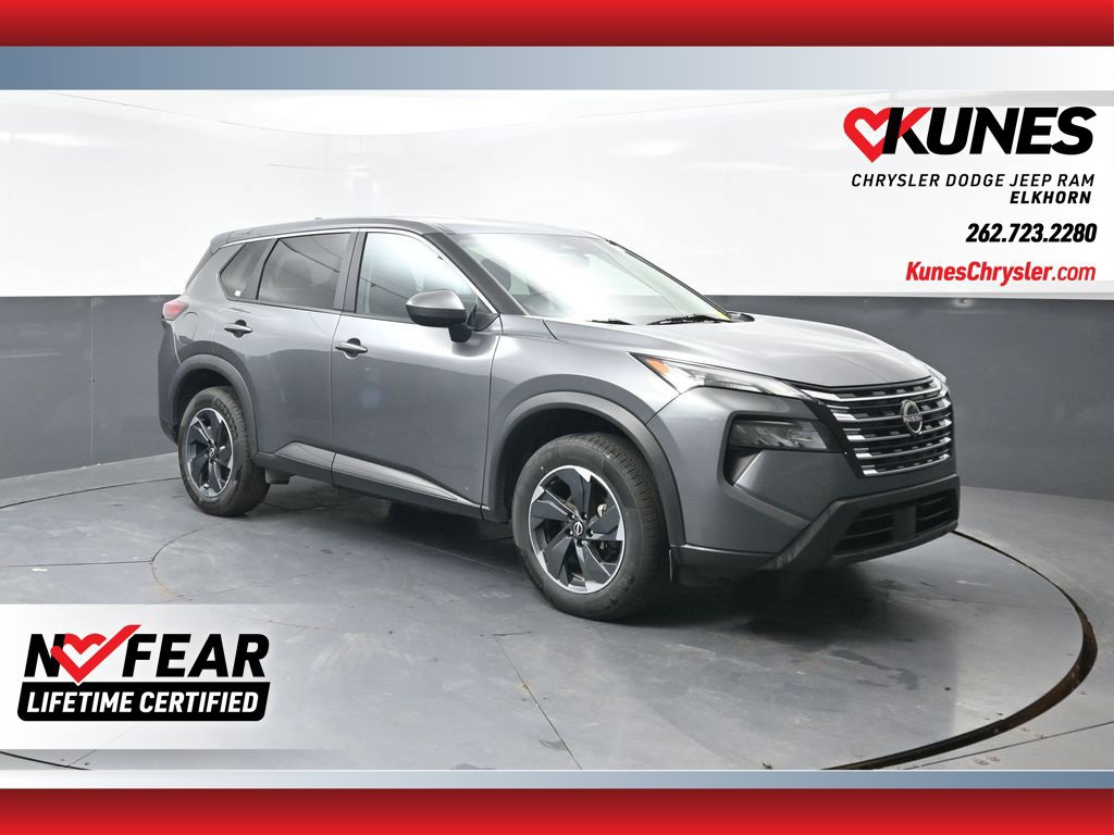 Used 2024 Nissan Rogue SV FWD image 1