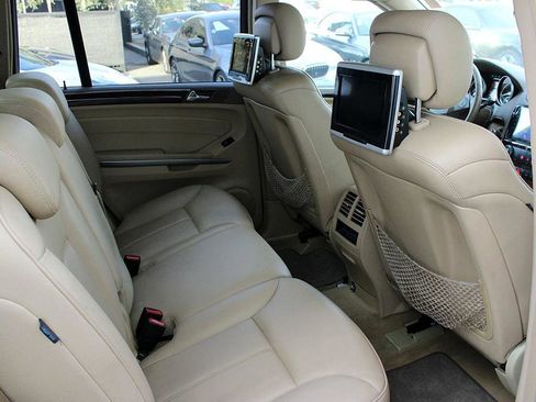 Used 2010 Mercedes-Benz GL 450 4MATIC image 12