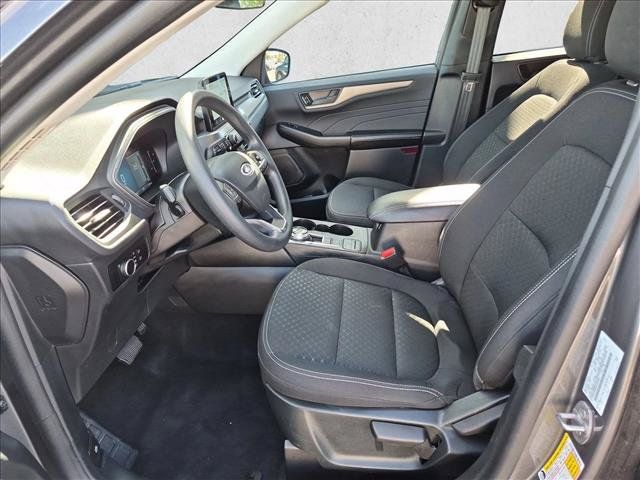 Used 2025 Ford Escape Active AWD/4WD image 15