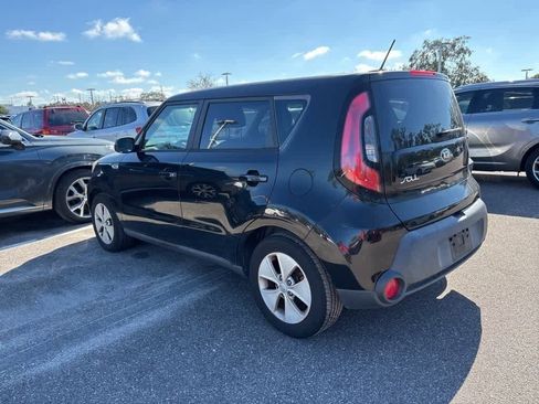 Used 2016 Kia Soul image 2