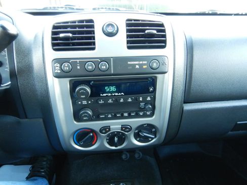 Used 2010 Chevrolet Colorado LT AWD/4WD image 16