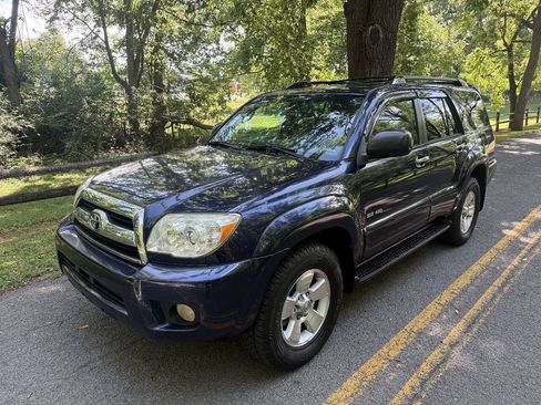Used 2006 Toyota 4Runner SR5 AWD/4WD image 14