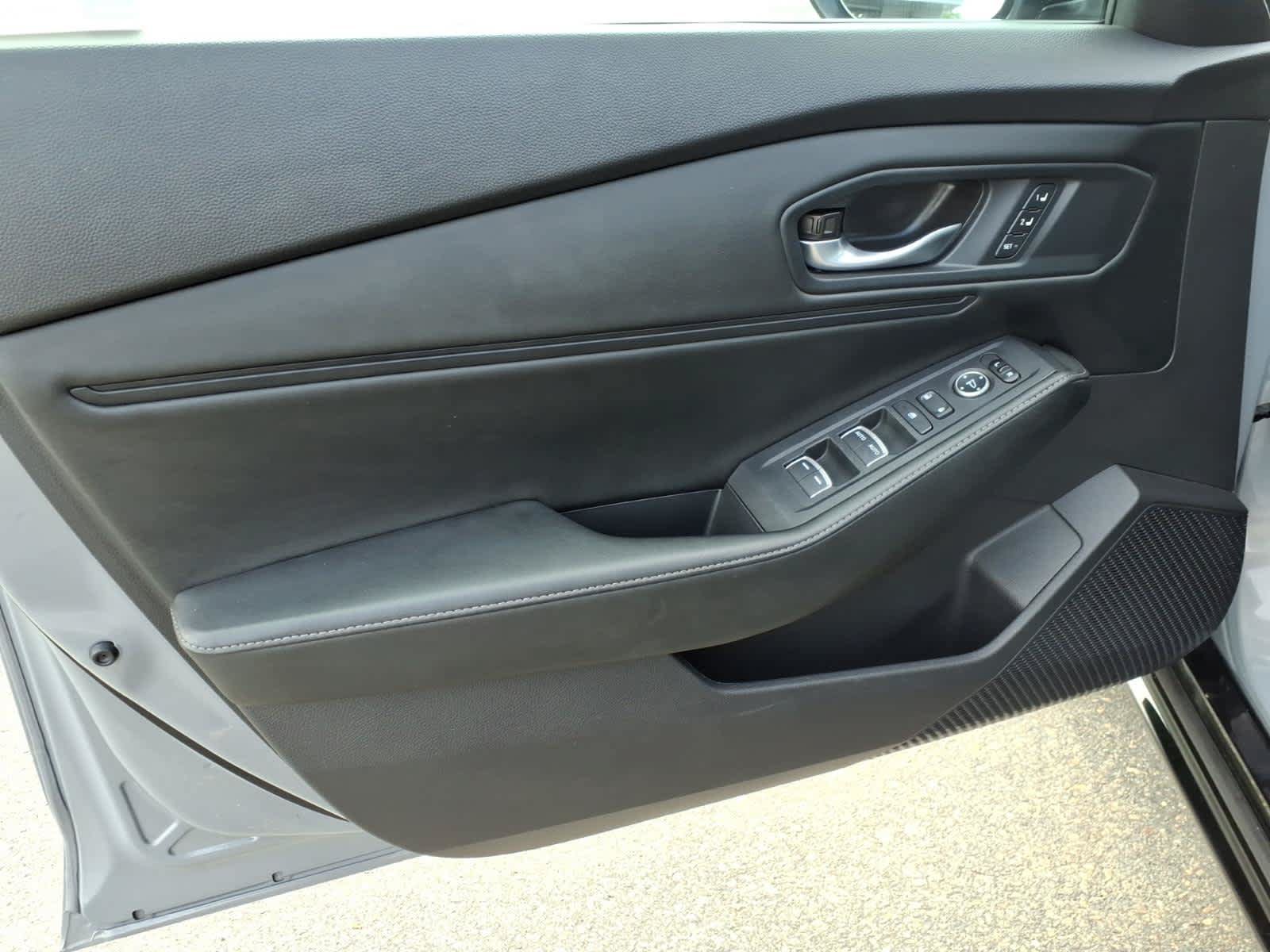 Used 2024 Honda Accord Sport image 9