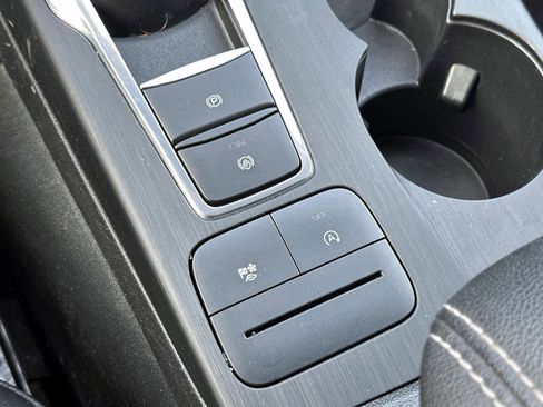 Used 2020 Ford Escape SEL image 27