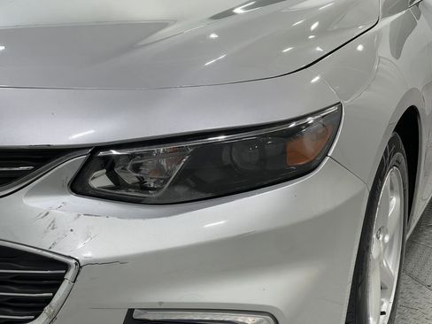Used 2018 Chevrolet Malibu LS FWD image 32