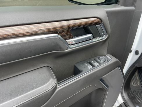 Used 2022 GMC Sierra 1500 Elevation image 16