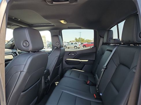 New 2026 GMC Canyon Elevation w/ Convenience Package image 17