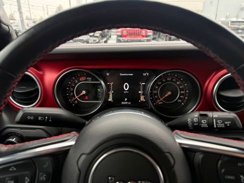 Used 2023 Jeep Wrangler Rubicon w/ LED Lighting Group image 20