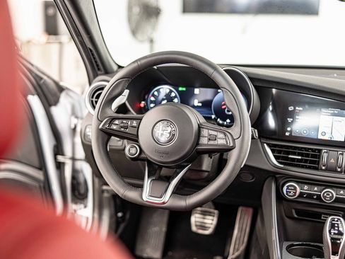 New 2025 Alfa Romeo Giulia AWD w/ Driving Assist Package image 37