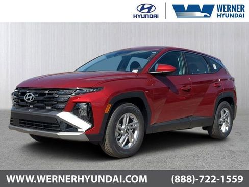 New 2025 Hyundai Tucson SE FWD image 1