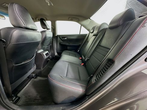 Used 2015 Toyota Camry SE image 26