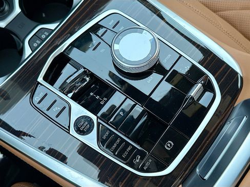New 2027 BMW X7 xDrive40i w/ Executive Package AWD/4WD image 31