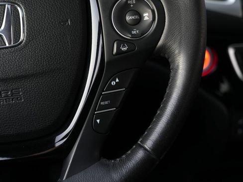 Used 2018 Honda Pilot Elite image 49