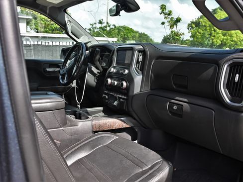 Used 2020 GMC Sierra 1500 Denali w/ Denali Ultimate Package AWD/4WD image 14