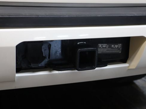 Used 2015 Chevrolet Tahoe LT RWD image 24