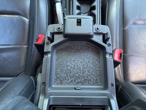 Used 2020 Jeep Wrangler Unlimited Sahara AWD/4WD image 33