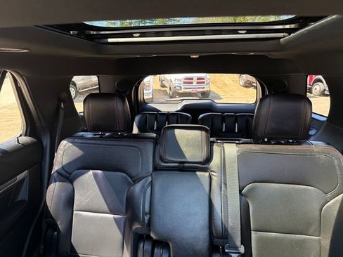 Used 2017 Ford Explorer Sport w/ Equipment Group 401A image 21