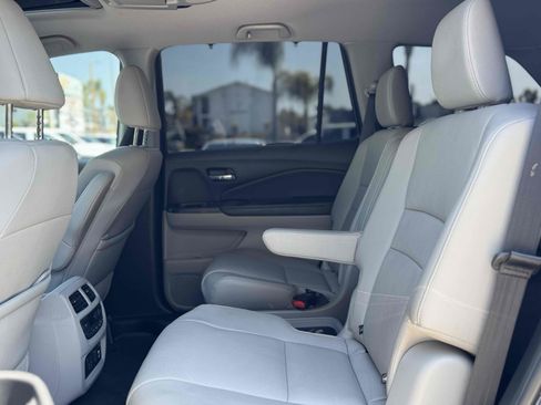 Used 2022 Honda Pilot Touring image 15