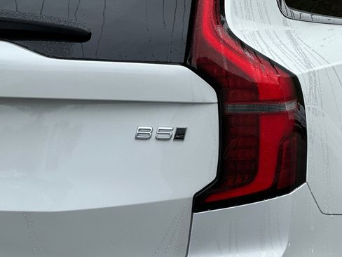 New 2026 Volvo XC90 B5 Core image 7