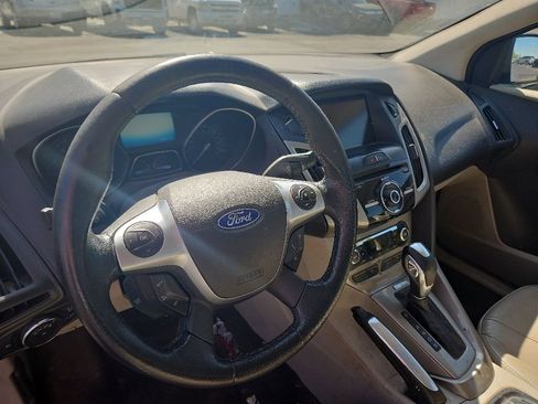Used 2012 Ford Focus SEL FWD image 13