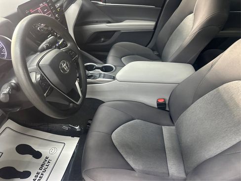 Used 2022 Toyota Camry LE image 11