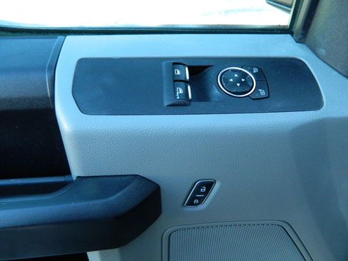 Used 2018 Ford F350 XL w/ Power Equipment Group image 16