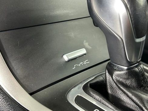 Used 2016 Ford Edge SEL AWD/4WD image 29