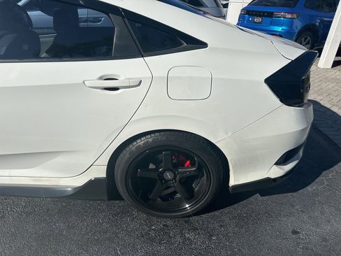 Used 2018 Honda Civic LX image 4