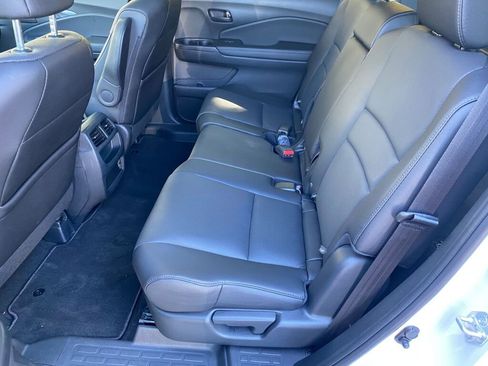 Used 2023 Honda Passport EX-L image 17