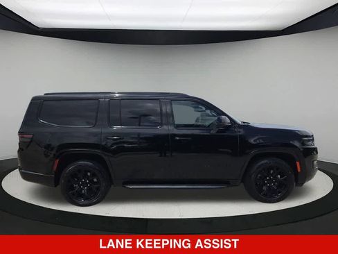 Used 2023 Jeep Wagoneer Series II RWD image 7
