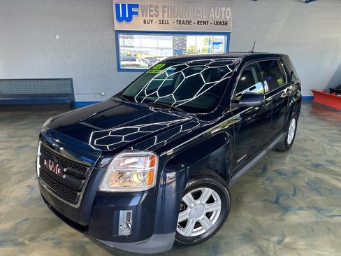 Used 2015 GMC Terrain SLE image 2