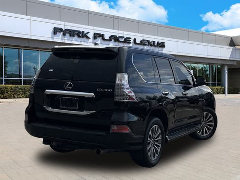 Used 2020 Lexus GX 460 Luxury image 2