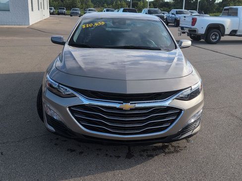 Used 2025 Chevrolet Malibu LT FWD image 12