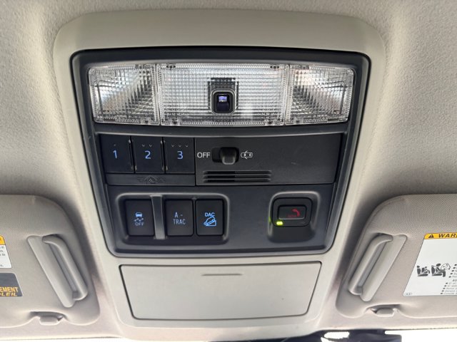 Used 2022 Toyota 4Runner SR5 Premium AWD/4WD image 19