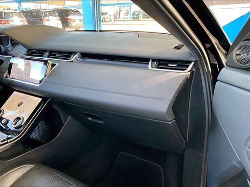 Used 2020 Land Rover Range Rover Evoque SE image 18