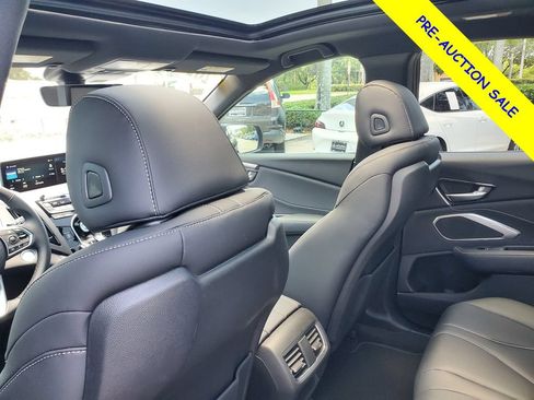 Used 2026 Acura RDX SH-AWD image 11