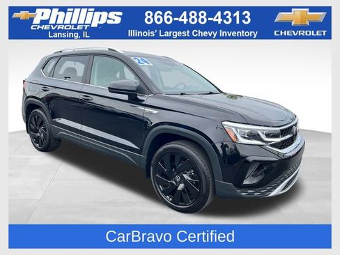 Used 2024 Volkswagen Taos SEL AWD/4WD image 1