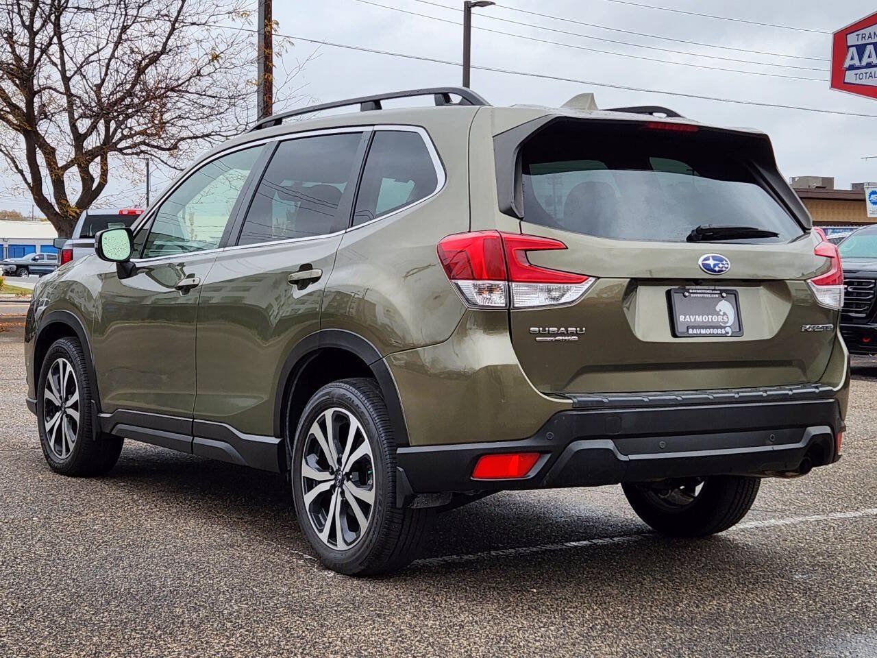 Used 2022 Subaru Forester Limited w/ Popular Package #3 AWD/4WD image 8