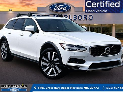 Used 2023 Volvo V90 B6 Cross Country Ultimate AWD/4WD image 1