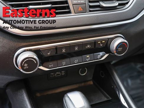 Used 2021 Nissan Altima 2.5 SV w/ SV Premium Package FWD image 20