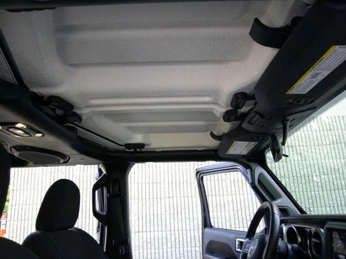Used 2020 Jeep Wrangler Unlimited Sport S AWD/4WD image 60