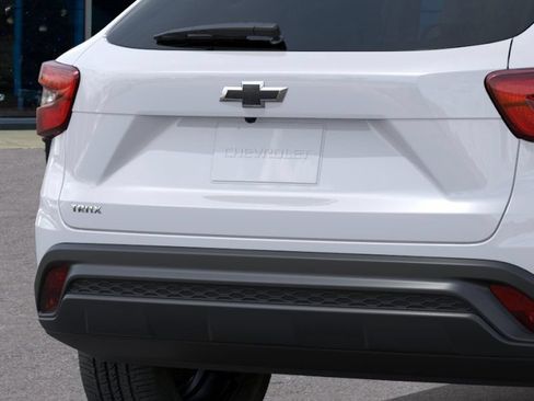 New 2026 Chevrolet Trax LS FWD image 14