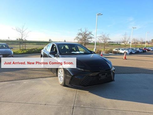 Certified 2026 Toyota Camry LE w/ Convenience Package image 1