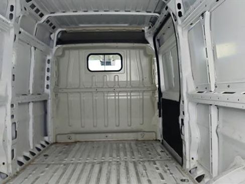 Used 2025 RAM ProMaster 2500 w/ Convenience Group FWD image 23