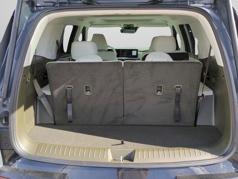 Certified 2025 Hyundai Santa Fe Calligraphy image 12