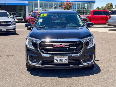 Used 2024 GMC Terrain SLE FWD image 6
