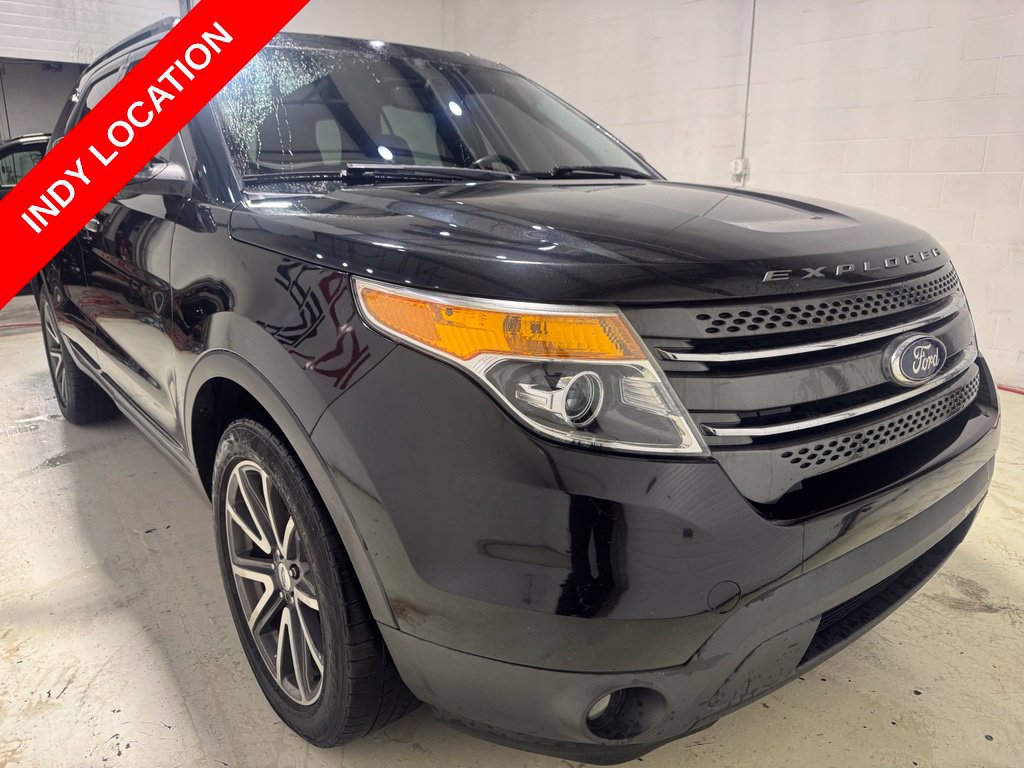 Used 2015 Ford Explorer XLT w/ Equipment Group 202A AWD/4WD image 10