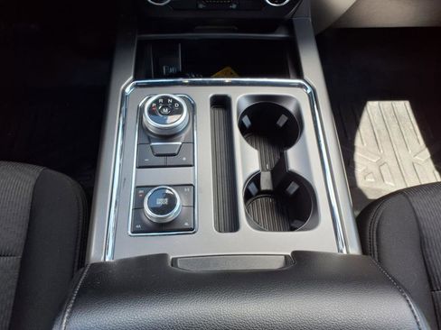 Used 2021 Ford Expedition XLT w/ Black Accent Package image 20