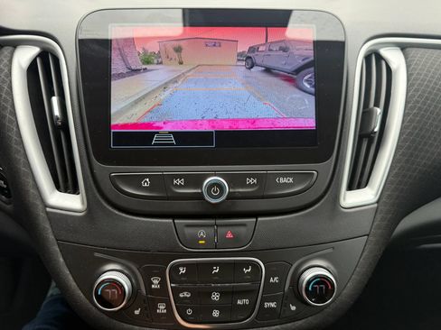 Used 2024 Chevrolet Malibu LT FWD image 12
