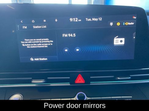 Used 2025 Hyundai Elantra SEL FWD image 19
